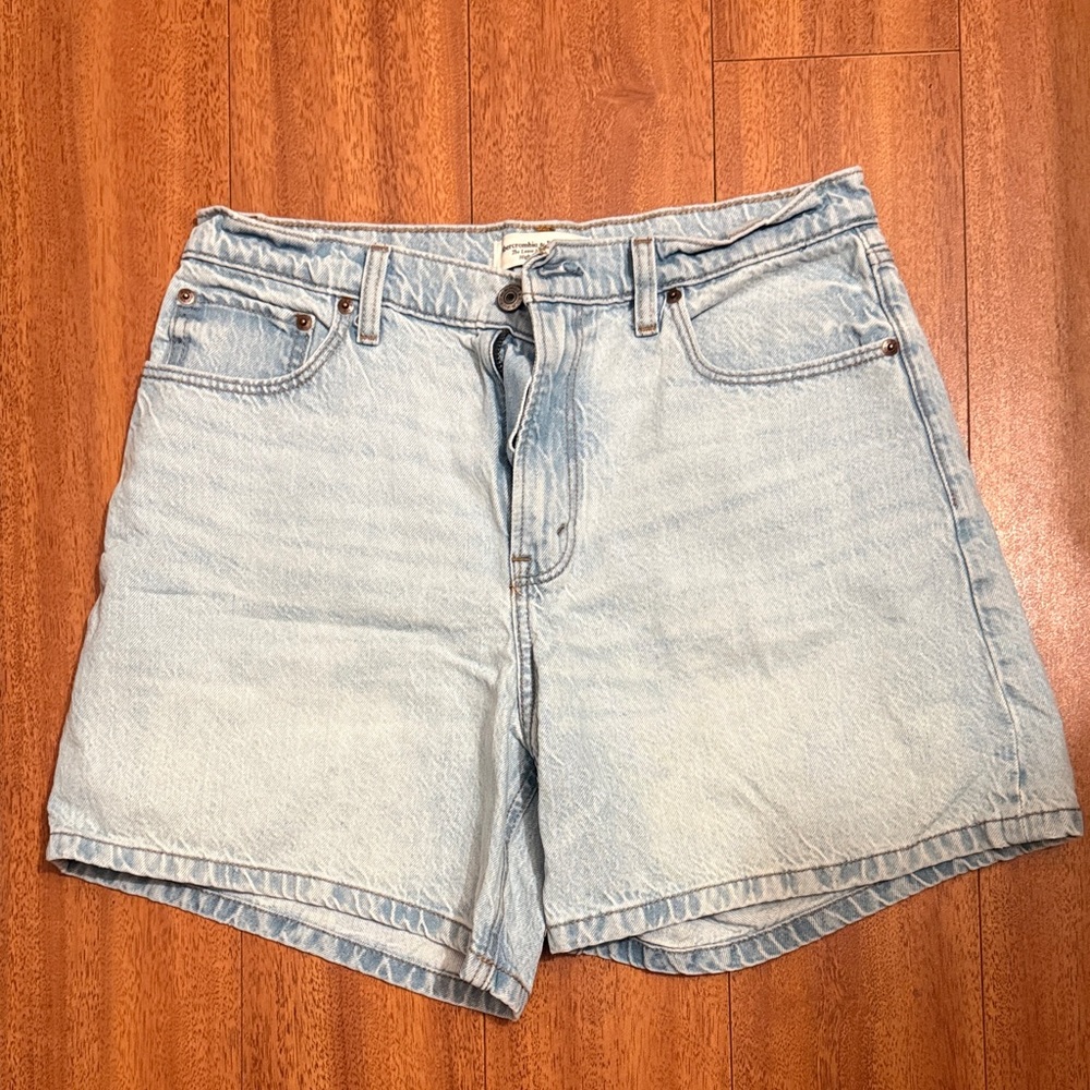 Abercrombie & Fitch Light Wash Jean Shorts